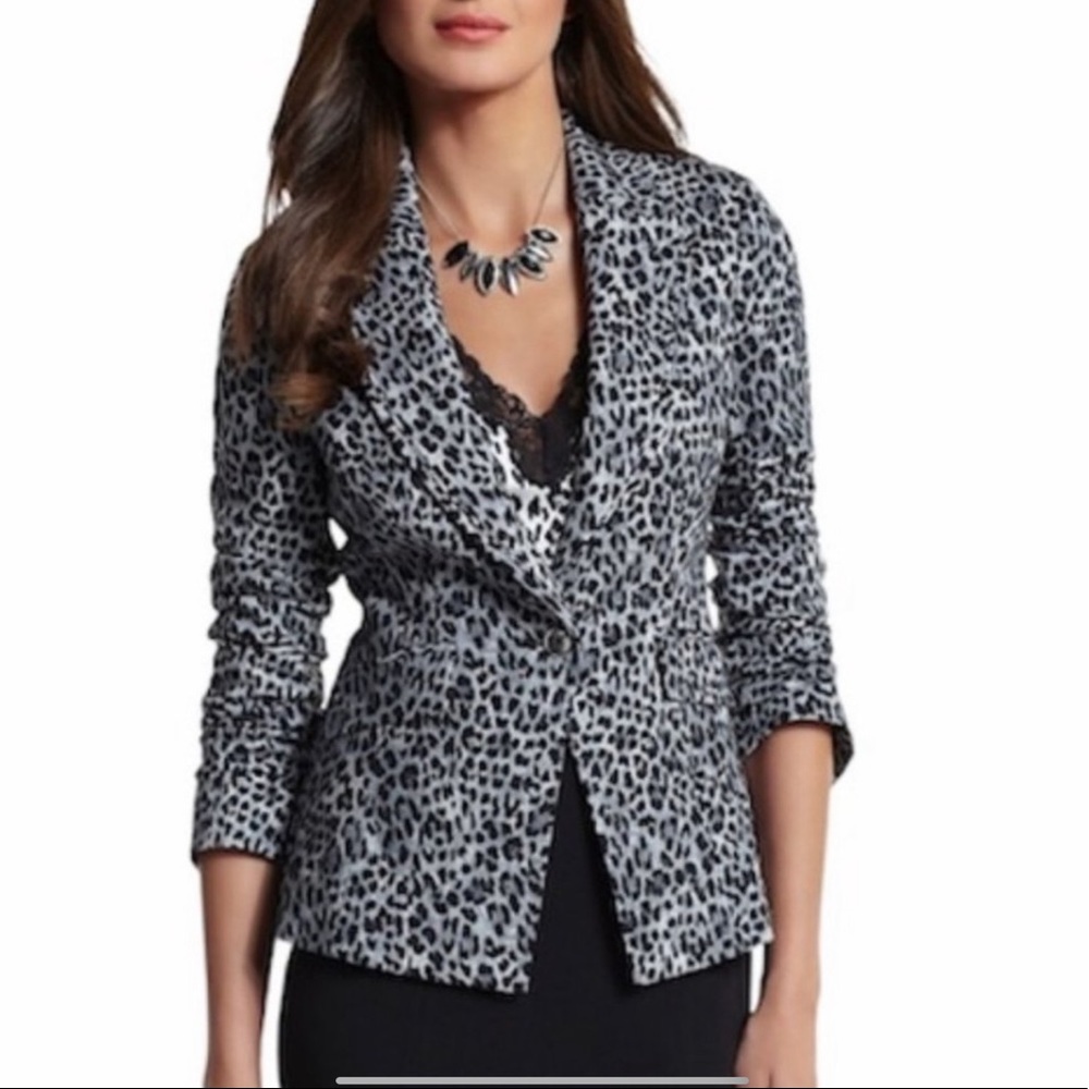White House Black Market Beautiful Jacket